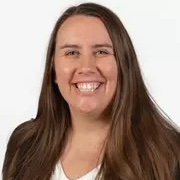 Sarah Wiard Headshot