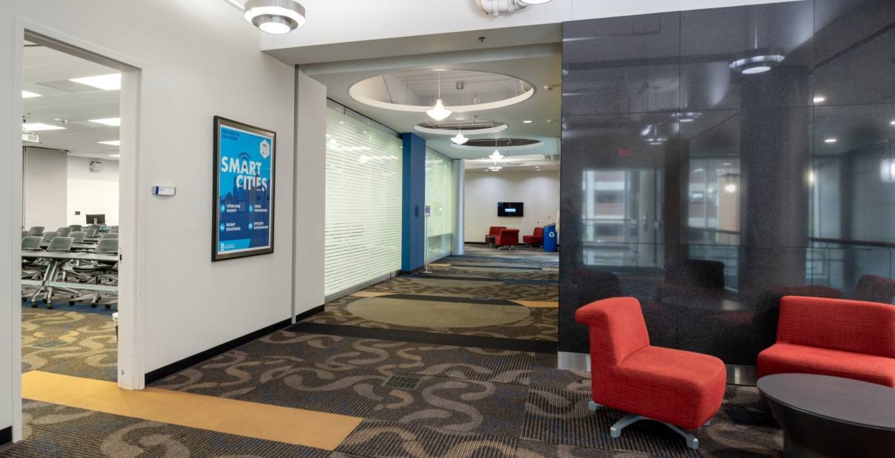 Photo of the entry hall outside the Fishbowl room