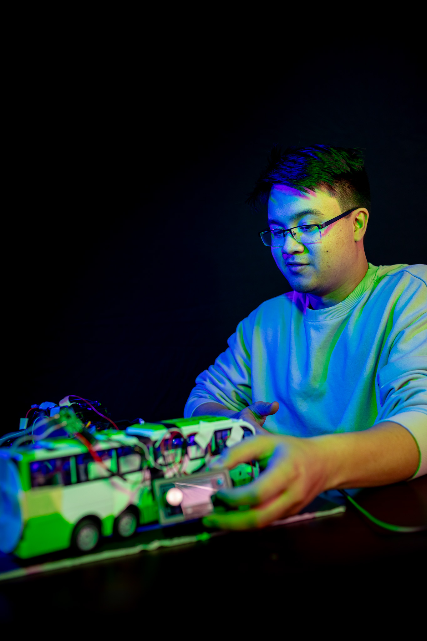 EECE Dr. Ali Lab Photo