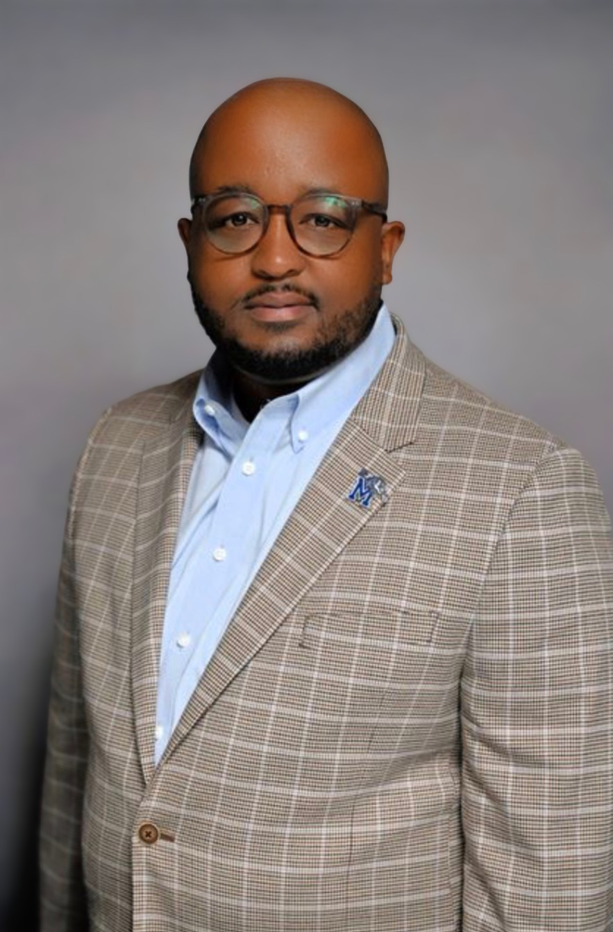 Dean of Admissions Kyle Nixon
