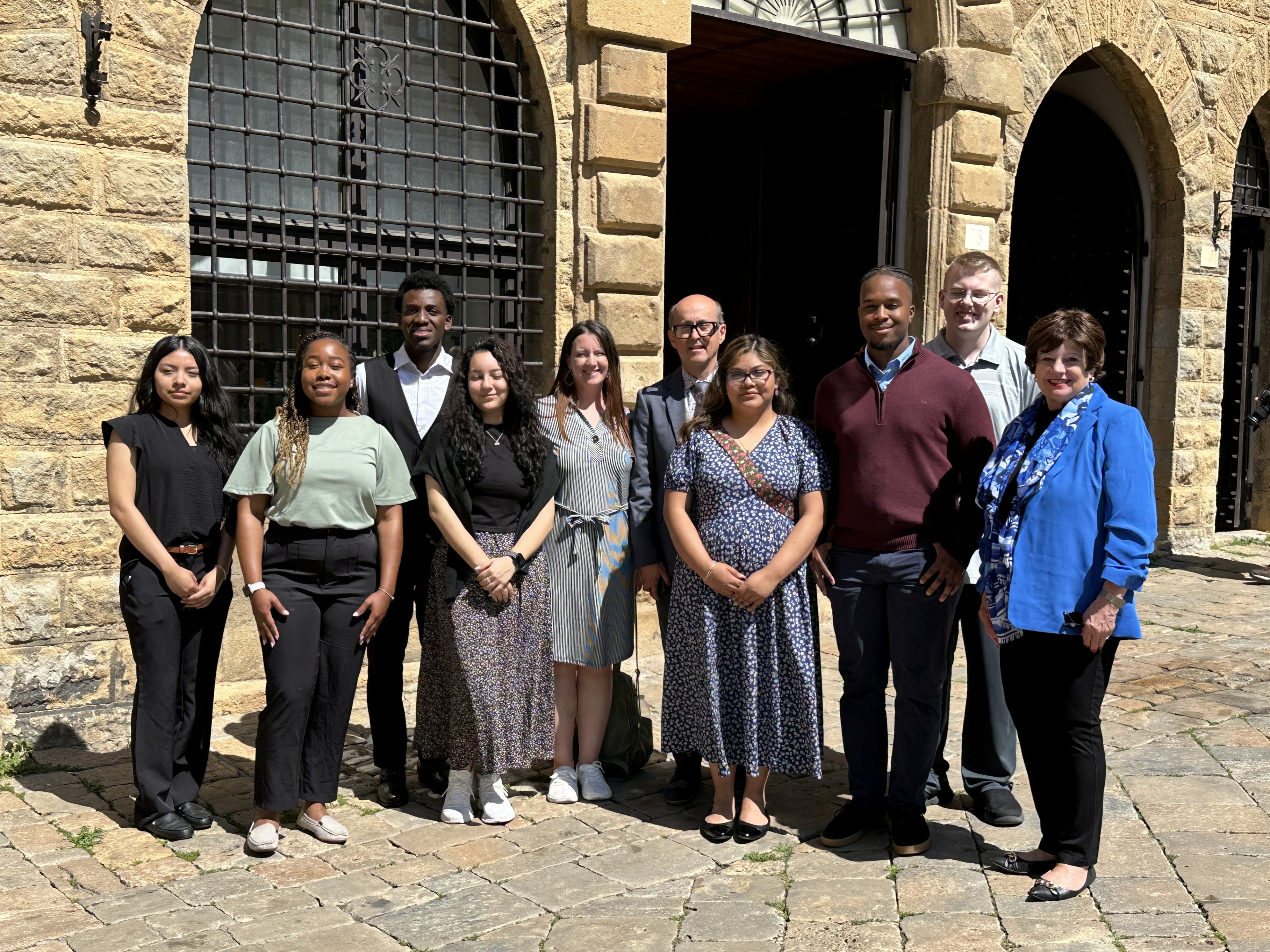 Group Photo of Students in Italy