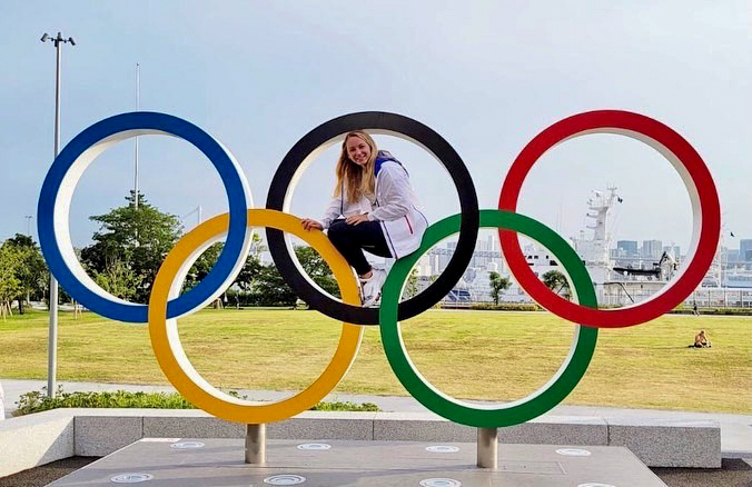 Ali Weisz in Olympic rings