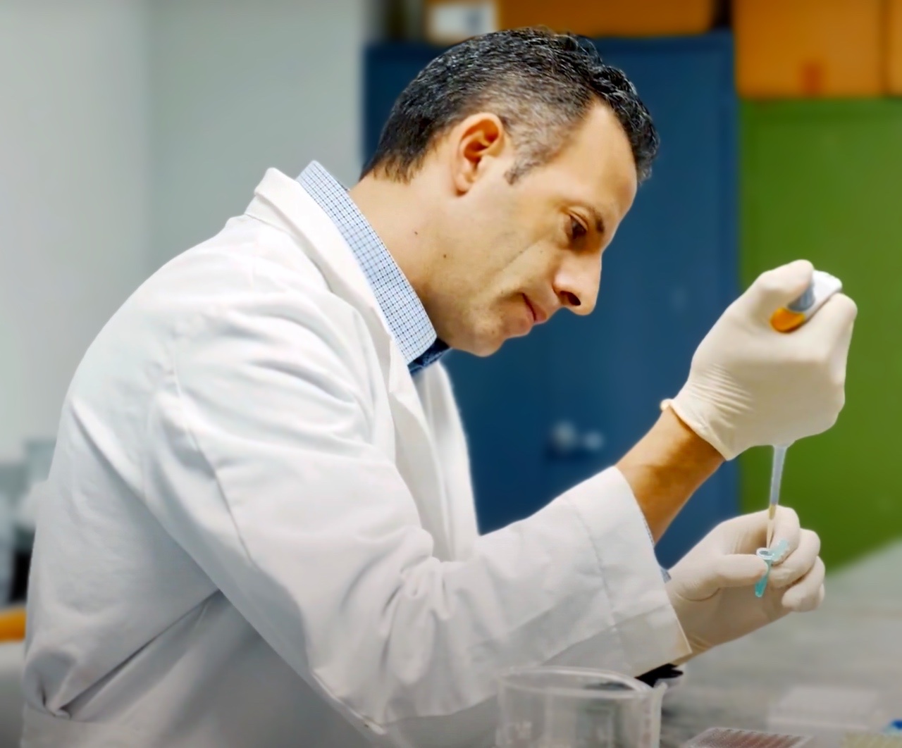 Richard J. Bloomer in lab