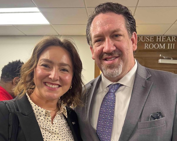 Recommended size: 800 × 600 px placeholder