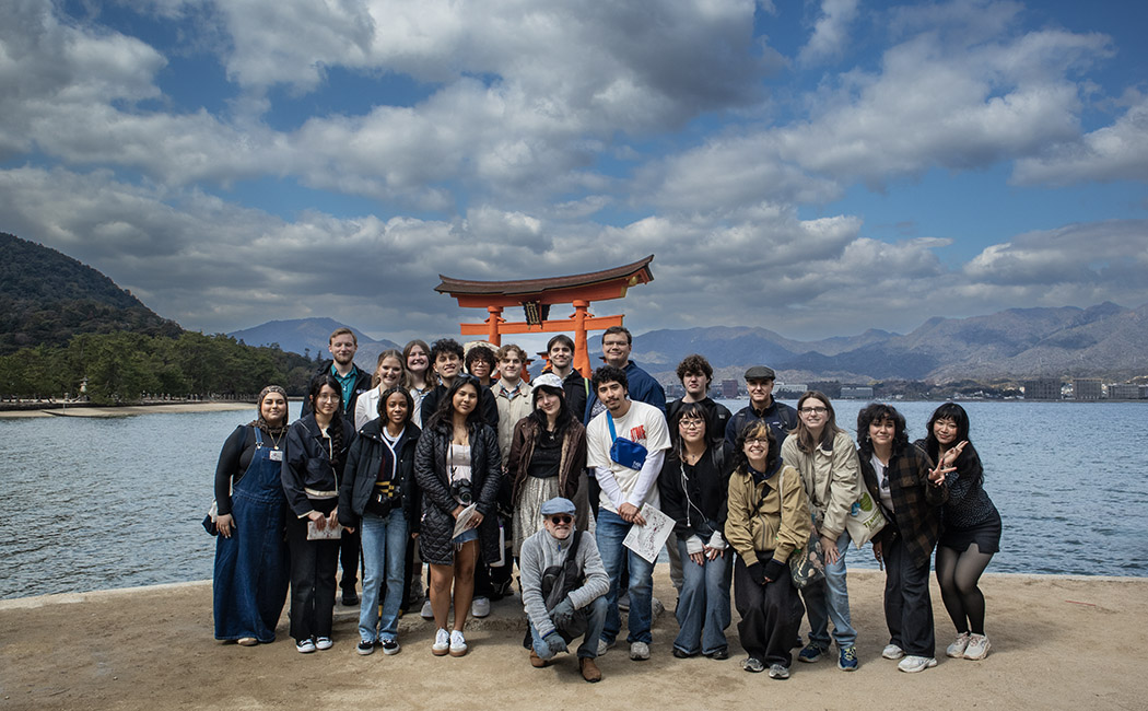 Recommended size: 800 × 600 px placeholder