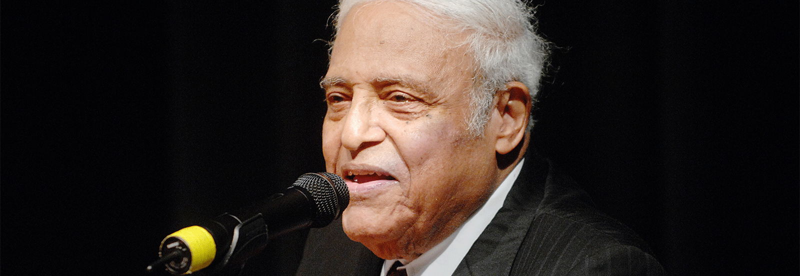 Benjamin Hooks speaks at the University of Memphis