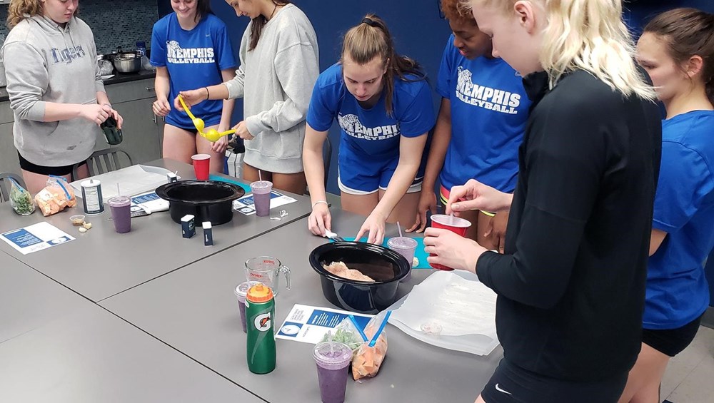 Tiger Bites Nutrition Program works with Memphis Tigers Volleyball