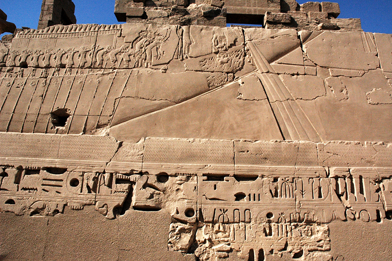 Amenhotep III's royal barge towing the Userhet barge of Amun-Re