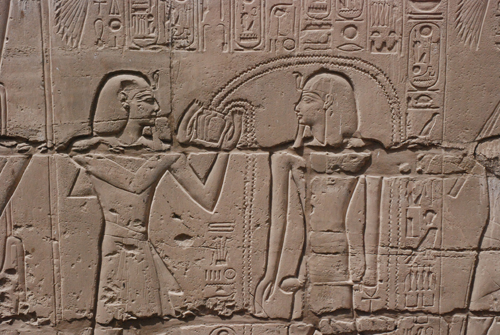 Plate 48 (B92) - Ramesses II purifying a statue of Sety I