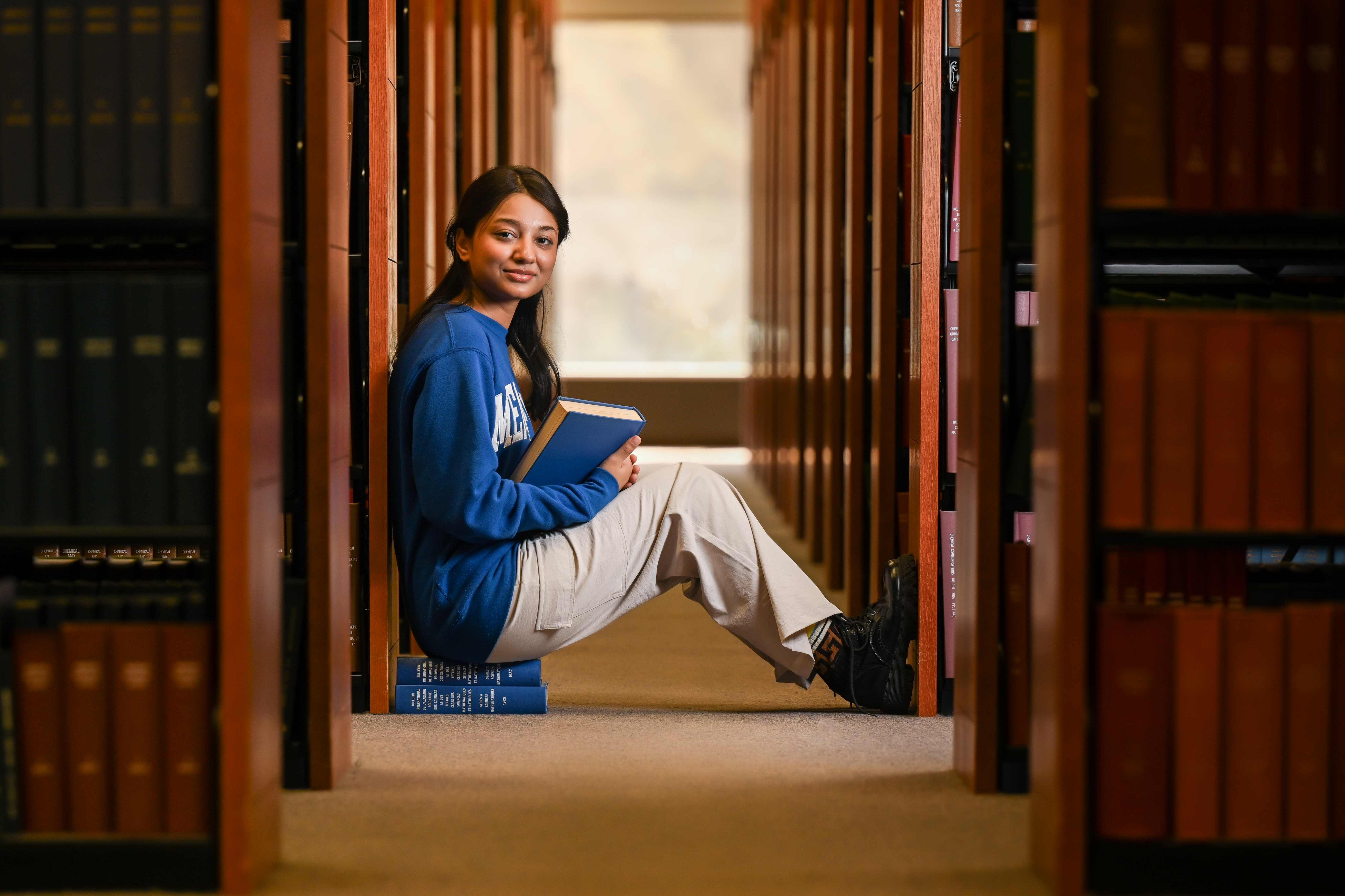 Today's Librarian Thinks Within and Beyond the Stacks
