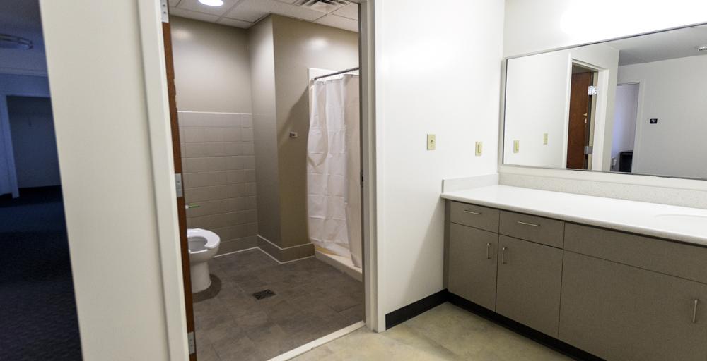 Centennial Place Shared Private Bathroom -Traditional Rooms