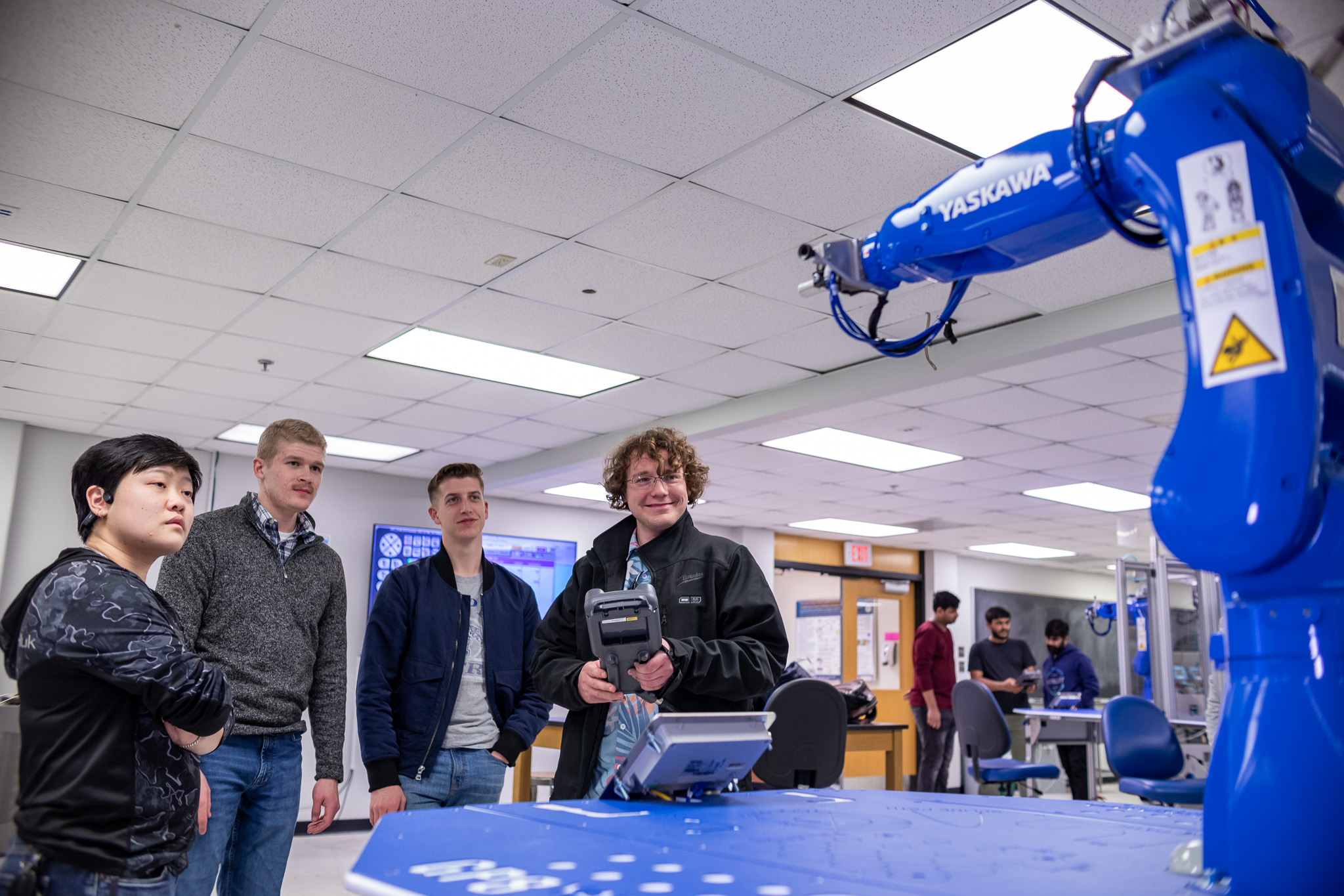 Students in Engineering Technology Lab