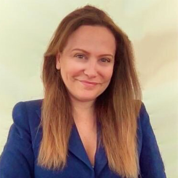 Headshot of Elena Savoia