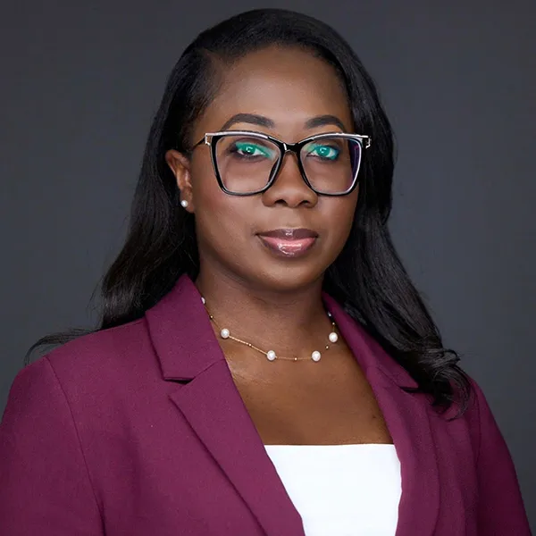 Headshot of Lateefah Thomas