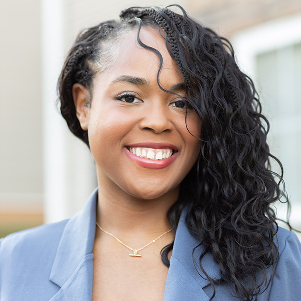 Headshot of Shania Robinson