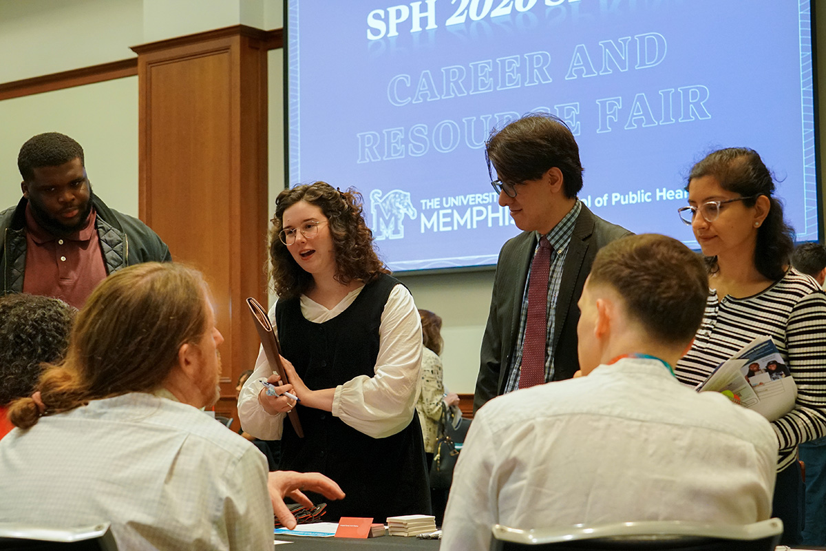SPH students engage with community organizations during career fair
