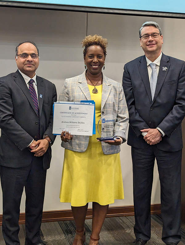 Williams Stubbs receiving Award