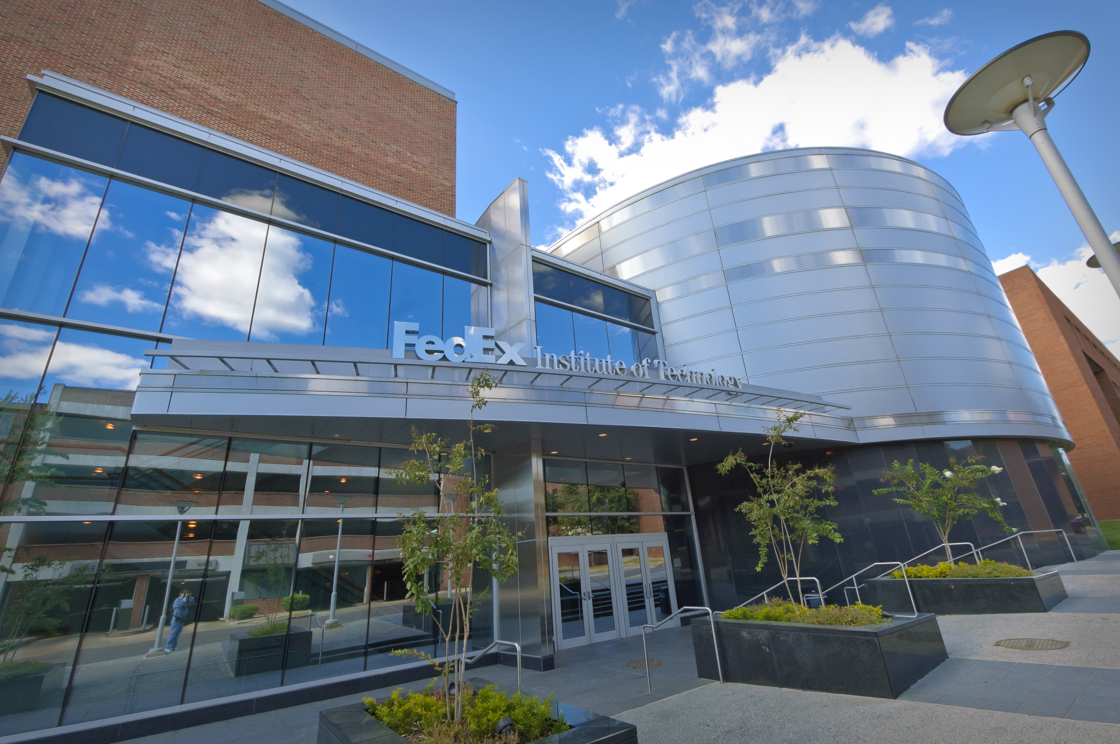 FedEx Institute of Technology
