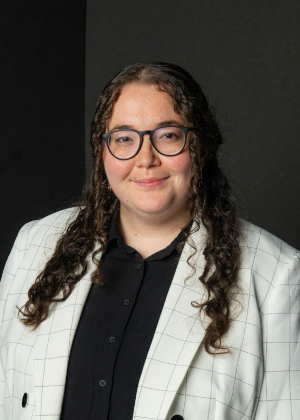 Emily Swisher Headshot