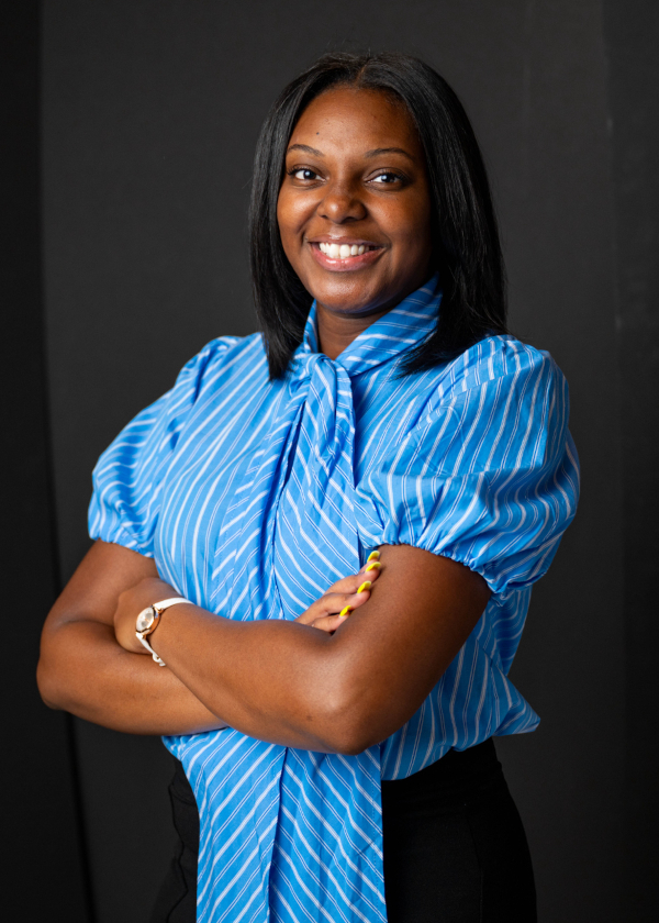 Erin Taylor Strowder Headshot